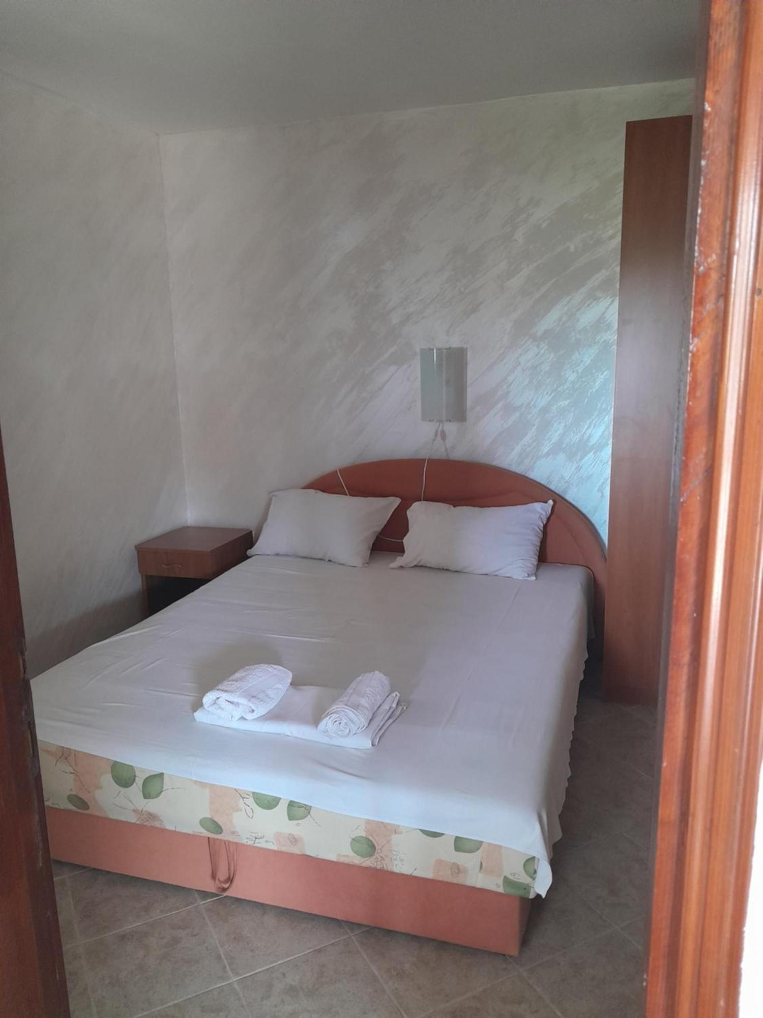 Apartmani In Budva Phòng bức ảnh